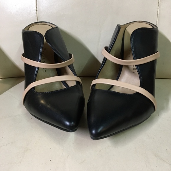 Chinese Laundry EUC black and tan strap 4 inch heel mules size 8 - Picture 2 of 12